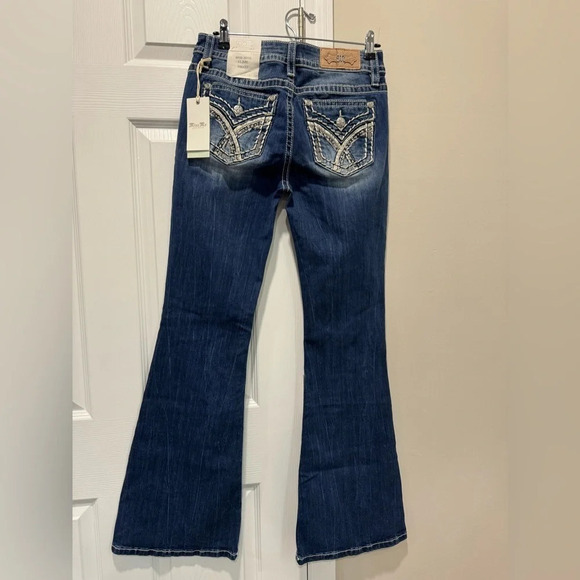 NWT Miss - Me mid-rise flare jean Sz : 28x32 - Picture 9 of 11